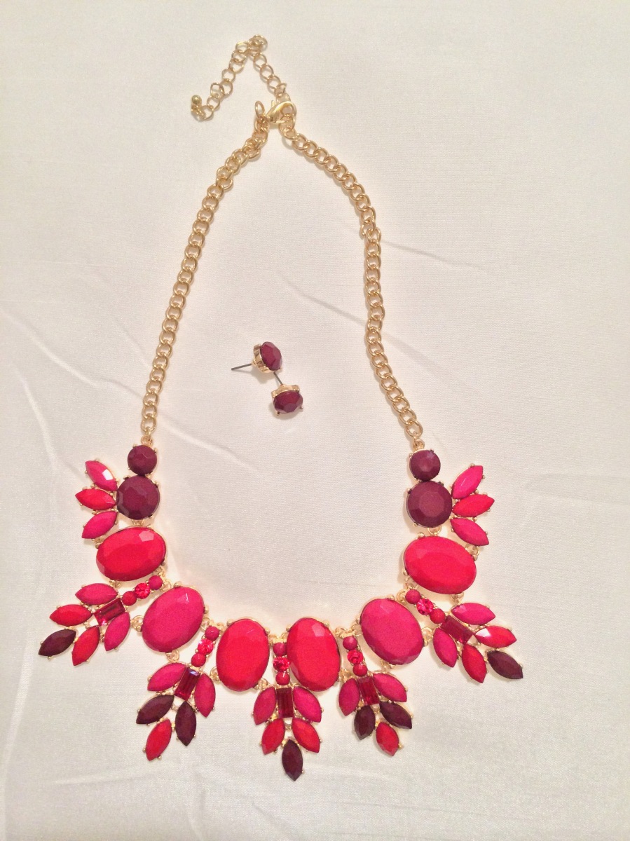 Red Flair Necklace